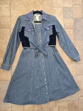 FLASH SALE!! Vintage Blue Denim Tie-Waist Shirt Dress